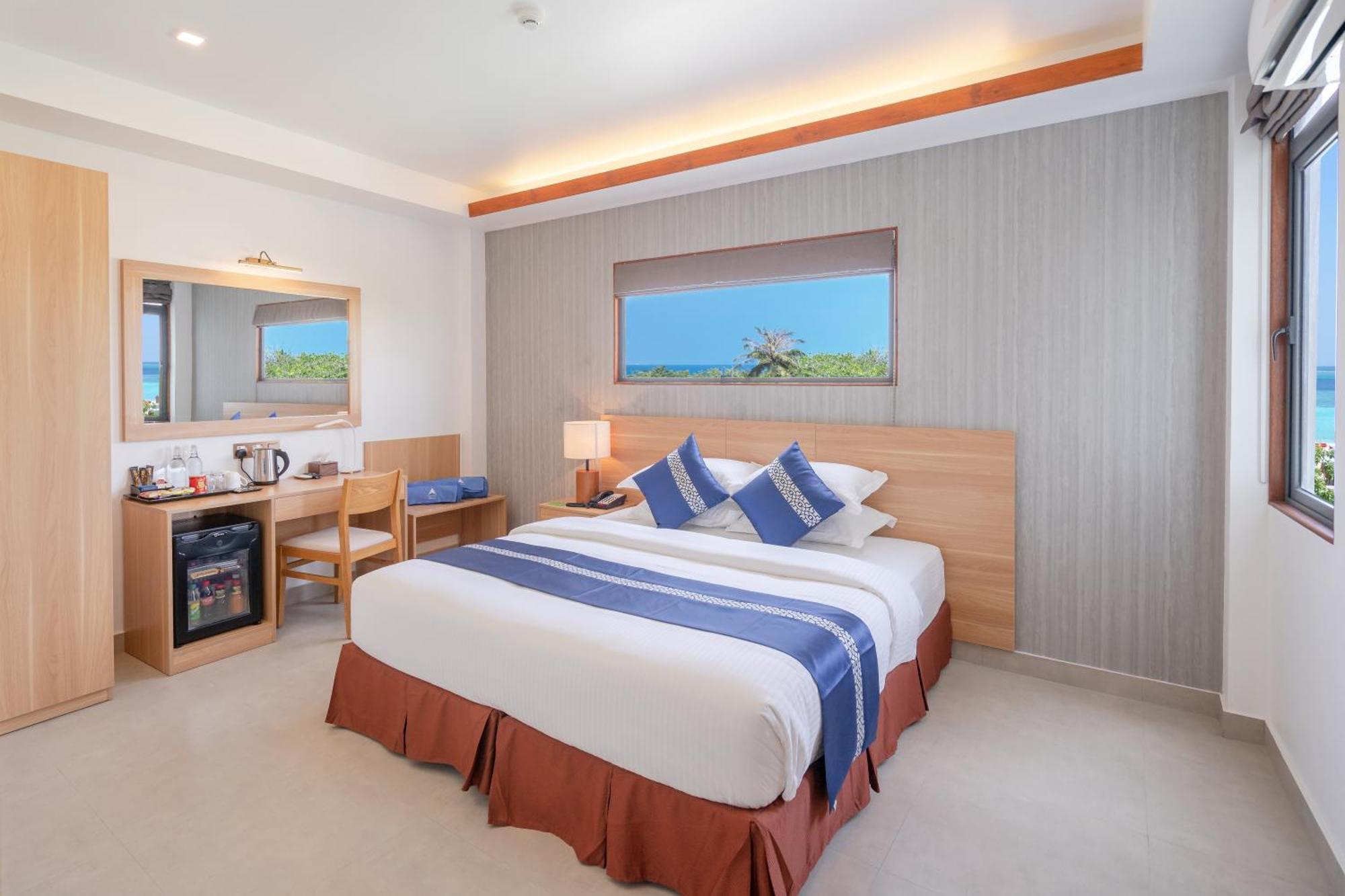 Ayala Oceanview Maldives Gulhi Exterior foto