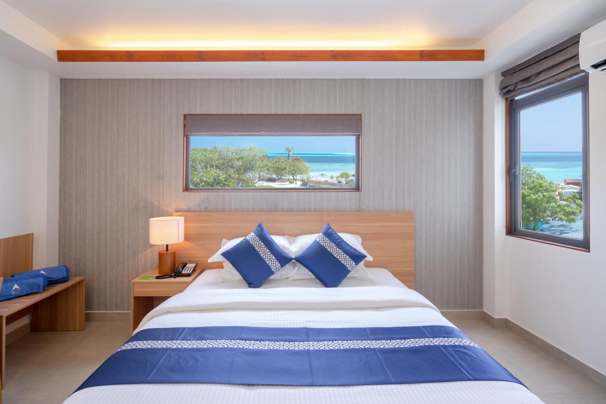 Ayala Oceanview Maldives Gulhi Exterior foto